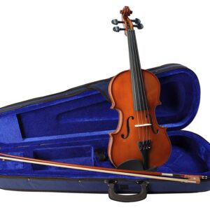 VIOLINO  LEONARDO 3/4
Set violino 3/4, struttura solida, vernice in nitrocellulosa, tastiera e piroli di colore nero, cordiera con tiracantini integrati, custodia con 2 sedi per gli archetti e un cassetto per gli accessori. Archetto e pece inclusi.